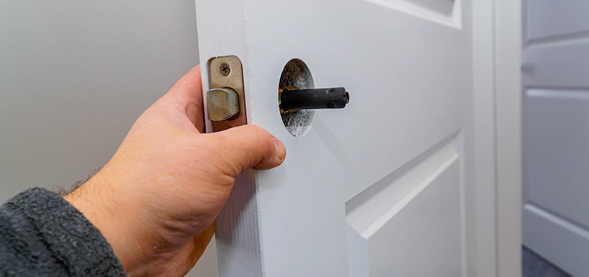 Nighttime Locksmith For Lock Repair in Tracy, CA