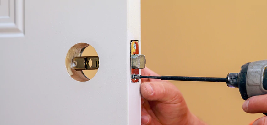 Stuck Door Knobs Repair in Tracy, CA